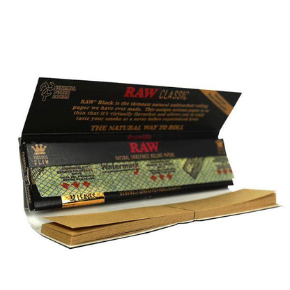 RAW - 'Black', Connoisseur, Kingsize Slim Papers + Tips